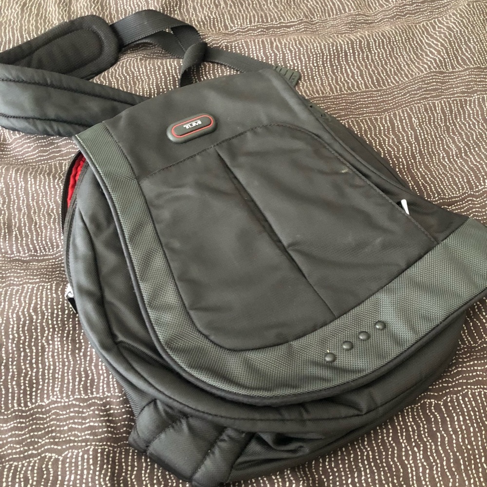 TUMI men’s sling bag